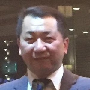 井上　芳弘